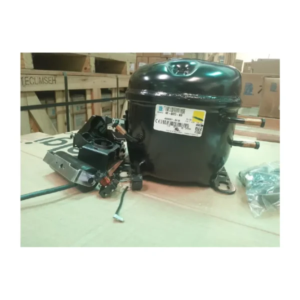 COMPRESOR HERMETICO TECUMSEH BRASIL 1/4HP AE4430Y  R134A 110V